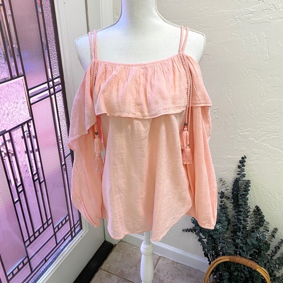 William Rast, Cold Shoulder Ruffle Tassel Top XL🆕 - Picture 2 of 8